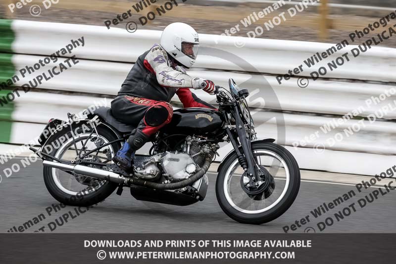 Vintage motorcycle club;eventdigitalimages;mallory park;mallory park trackday photographs;no limits trackdays;peter wileman photography;trackday digital images;trackday photos;vmcc festival 1000 bikes photographs